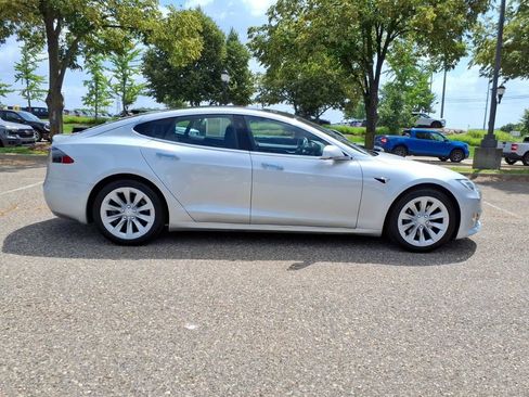 Used 2018 Tesla Model S 75D AWD/4WD image 6