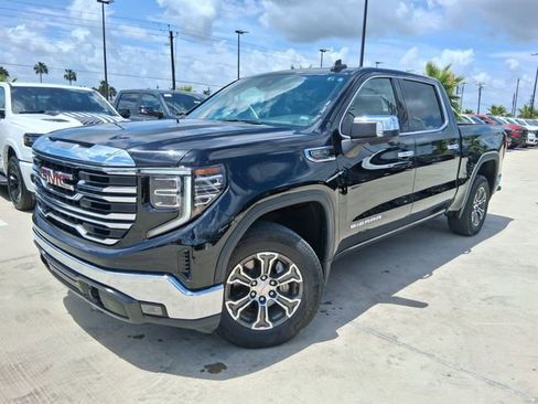 Used 2025 GMC Sierra 1500 SLT AWD/4WD image 3
