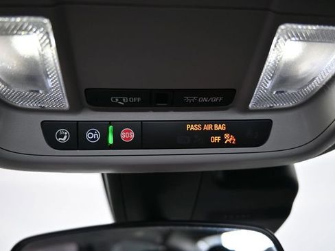 Used 2025 Chevrolet Malibu LT image 36