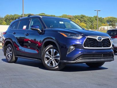 Used 2022 Toyota Highlander XLE