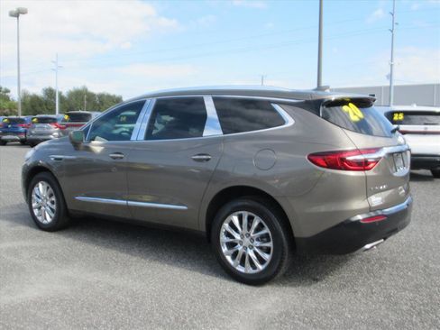 Used 2020 Buick Enclave Premium w/ Surround and Sites Package image 4