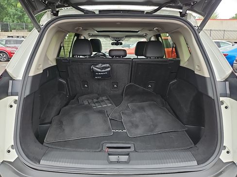 Certified 2023 Nissan Rogue SV w/ SV Premium B Package AWD/4WD image 29