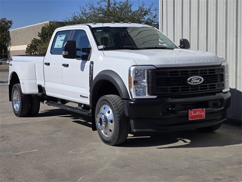 New 2026 Ford F450 XL image 2