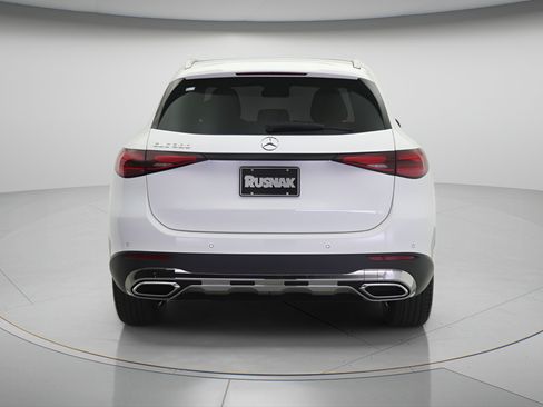 New 2026 Mercedes-Benz GLC 300 image 3