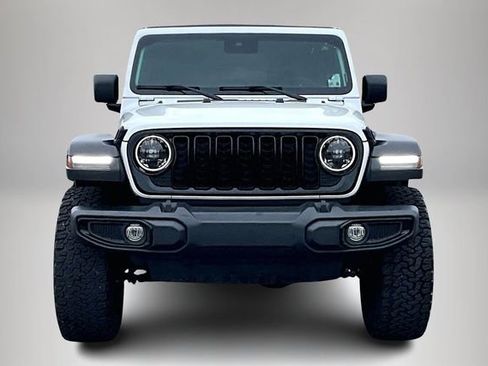 Used 2024 Jeep Wrangler Unlimited Sport AWD/4WD image 3