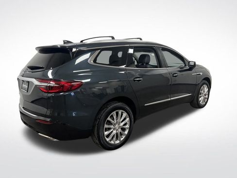 Used 2020 Buick Enclave Essence w/ Sound and Sites Package image 8