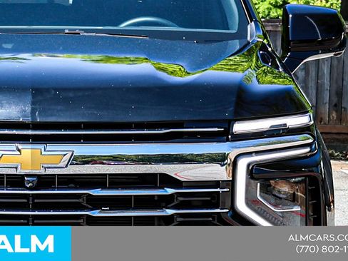 Used 2025 Chevrolet Tahoe LT AWD/4WD image 14
