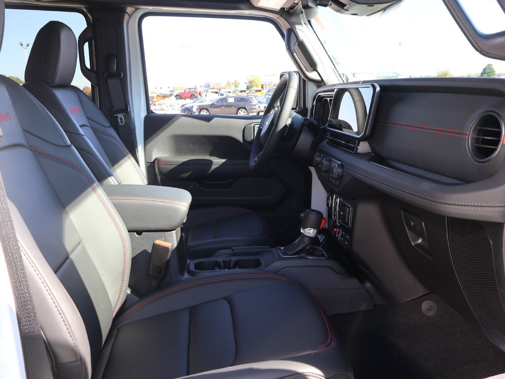 Used 2026 Jeep Gladiator Rubicon AWD/4WD image 8