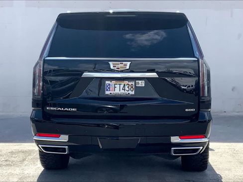 Used 2025 Cadillac Escalade Premium Luxury AWD/4WD image 5