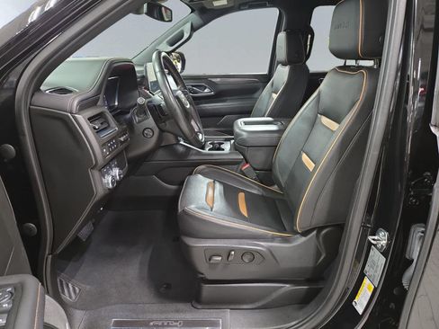 Used 2023 GMC Yukon AT4 w/ AT4 Premium Package AWD/4WD image 7