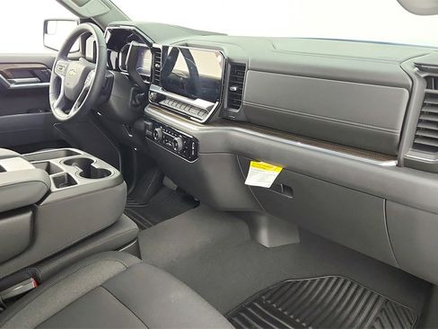 Certified 2025 Chevrolet Silverado 1500 LT image 32