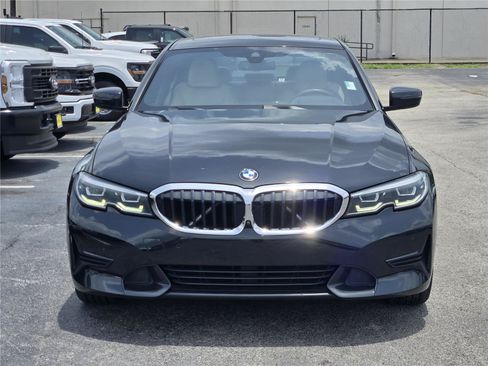 Used 2021 BMW 330i Sedan w/ Premium Package RWD image 2