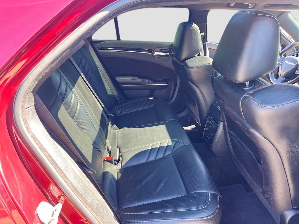 Used 2023 Chrysler 300 C RWD image 28