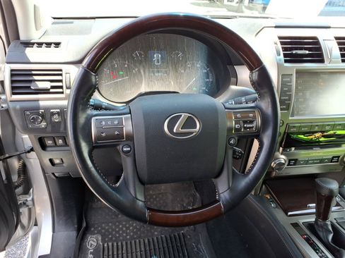Used 2018 Lexus GX 460 Premium w/ Premium Package AWD/4WD image 8