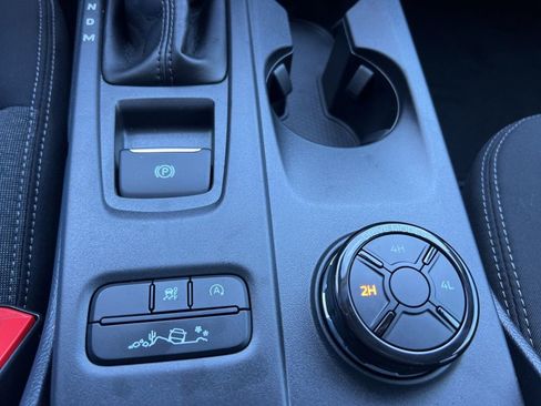 New 2025 Ford Ranger XLT w/ Equipment Group 301A High image 18