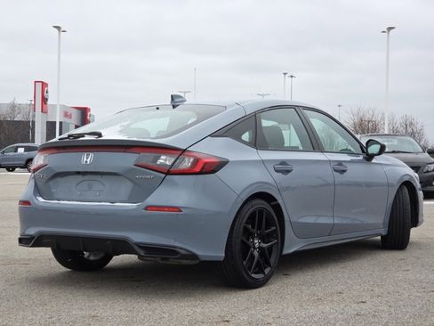 Used 2023 Honda Civic Sport image 17