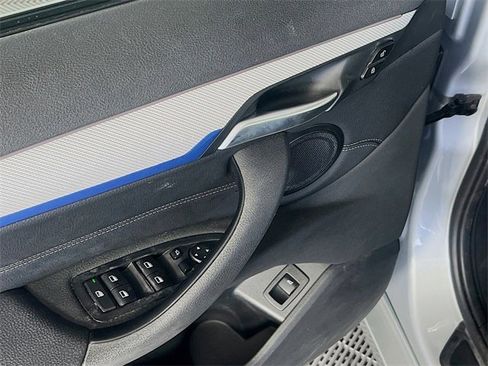 Used 2019 BMW X1 sDrive28i w/ M Sport Package image 11