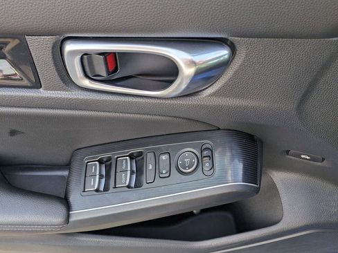 Used 2023 Honda Civic Touring image 6