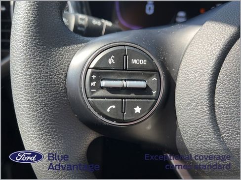 Used 2025 Kia Soul LX w/ LX Technology Package FWD image 10