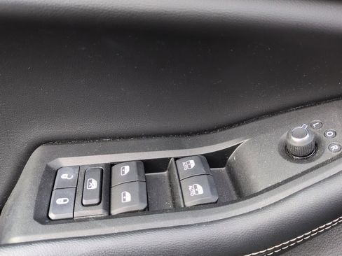 Used 2024 Jeep Grand Cherokee Laredo X w/ Trailer Tow Package image 28