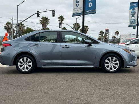 Used 2024 Toyota Corolla LE image 3