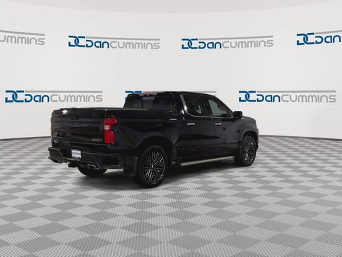 Used 2019 Chevrolet Silverado 1500 High Country w/ Technology Package AWD/4WD image 8