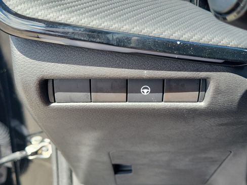 Certified 2025 Nissan Kicks SR AWD/4WD image 22