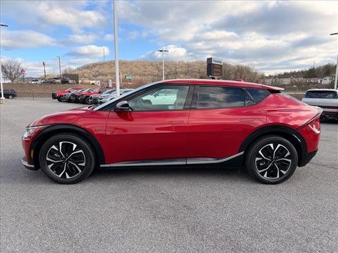 Used 2022 Kia EV6 Wind image 3