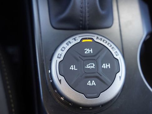 Certified 2025 Ford Bronco Badlands image 29