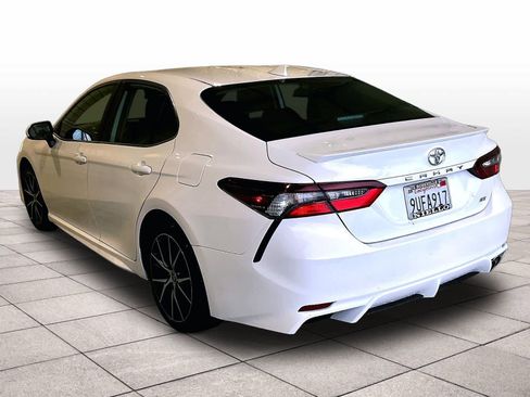 Used 2023 Toyota Camry SE image 14