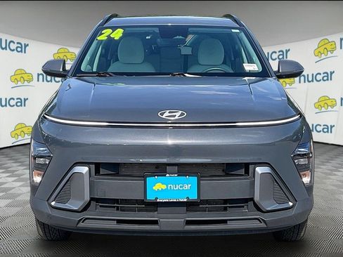 Used 2024 Hyundai Kona SEL AWD/4WD image 2