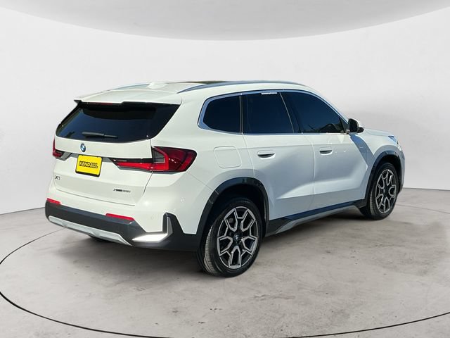 Used 2025 BMW X1 xDrive28i w/ Technology Package AWD/4WD image 5