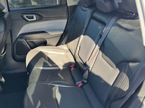 Used 2022 Jeep Compass Latitude w/ Convenience Group image 32