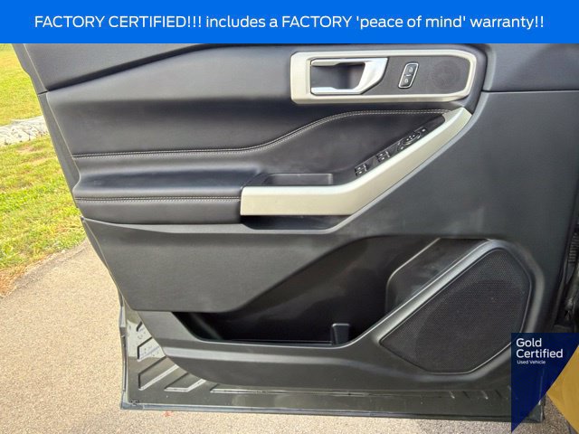 Used 2023 Ford Explorer XLT w/ Equipment Group 202A AWD/4WD image 26