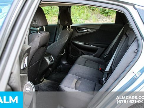Used 2025 Chevrolet Malibu LT FWD image 17
