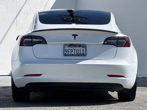 Used 2023 Tesla Model 3 Standard Range RWD image 4
