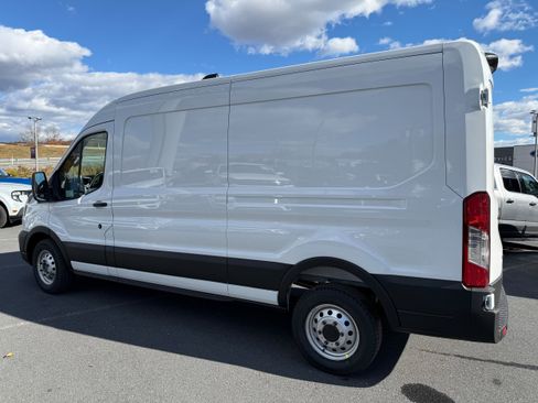 New 2026 Ford Transit 250 148 Medium Roof Extended AWD image 6