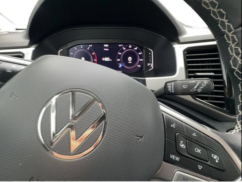 Used 2023 Volkswagen Atlas SE w/ Black Wheel Package FWD image 42
