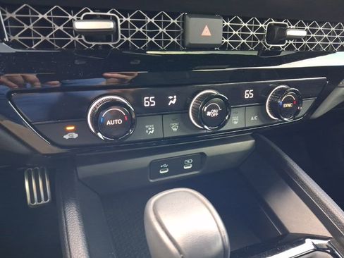 Used 2023 Honda Accord Sport image 25