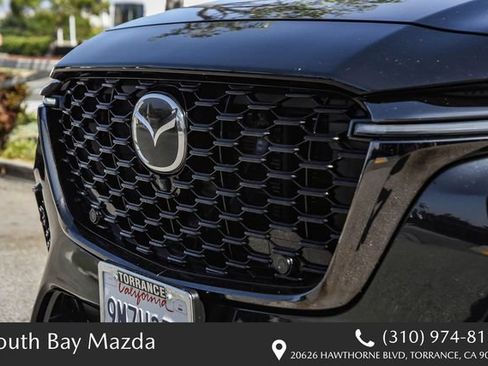Certified 2025 MAZDA CX-70 Plug-In Hybrid w/ Premium Plus AWD/4WD image 5