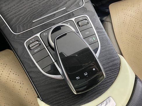 Used 2015 Mercedes-Benz C 300 4MATIC Sedan image 27