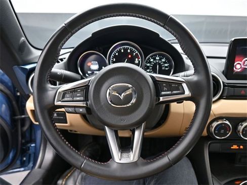 Used 2019 MAZDA MX-5 Miata Grand Touring image 19