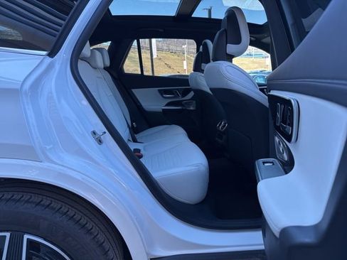 New 2026 Mercedes-Benz GLC 300 4MATIC image 23