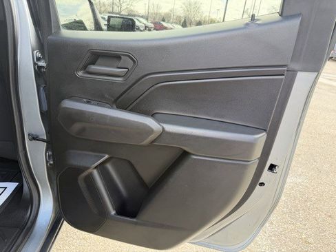 Used 2024 Chevrolet Colorado Trail Boss w/ Technology Package image 18