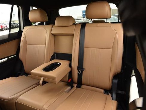 Certified 2023 Volkswagen Tiguan SE FWD image 20