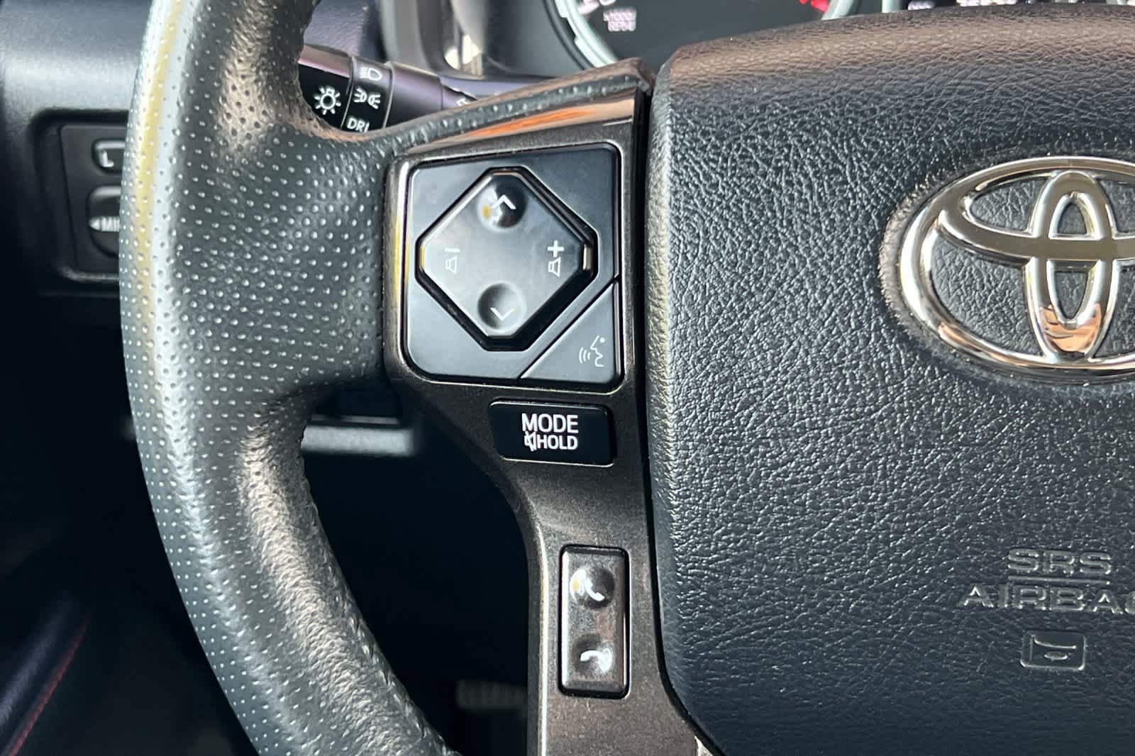 Used 2021 Toyota 4Runner TRD Off-Road AWD/4WD image 26
