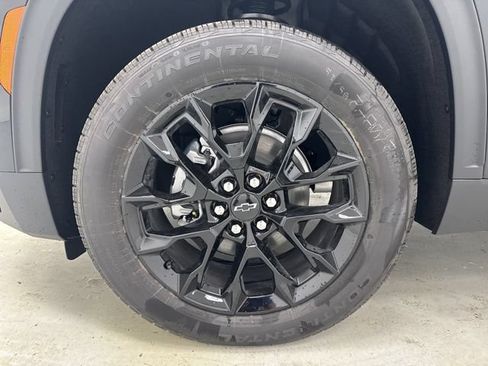 New 2026 Chevrolet Traverse LT w/ Midnight/Sport Edition FWD image 38