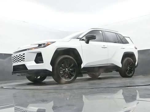 Used 2026 Toyota RAV4 SE AWD/4WD image 26