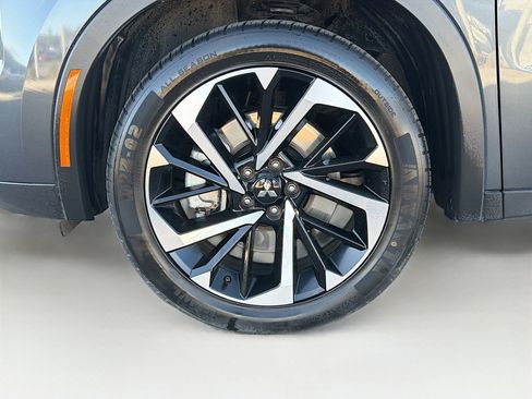 Used 2024 Mitsubishi Outlander SE AWD/4WD image 11