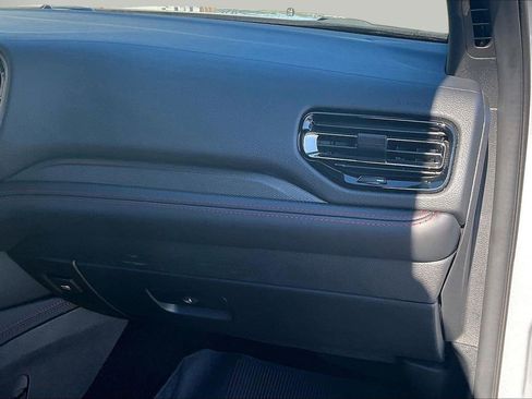 Certified 2024 Dodge Durango R/T w/ Blacktop Package AWD/4WD image 21